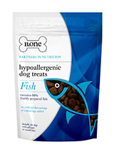 80% Freshly Prepared Fish Hypoallergenic Dog Treats (200g) - B.one hypoallergenic bites are no ordinary dog treats. We avoid ingredients that are known to cause allergies and itching such as grains, cereals, artificial flavourings and colourings to produce a tasty hypoallergenic treat. Our recipe has been formulated with Europe's leading nutritionists to ensu...