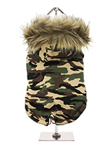 Forest Camouflage Fish Tail Parka - Our Forest Camouflage Fish Tail Parka pays homage to the guys and girls who made the parka popular, the Mods. Perfect for the dog that likes a bit of rough and tumble, a quality, multi-layered piece of clothing that will keep the heat in and the cold out. Our classic collection of camouflage coats a...